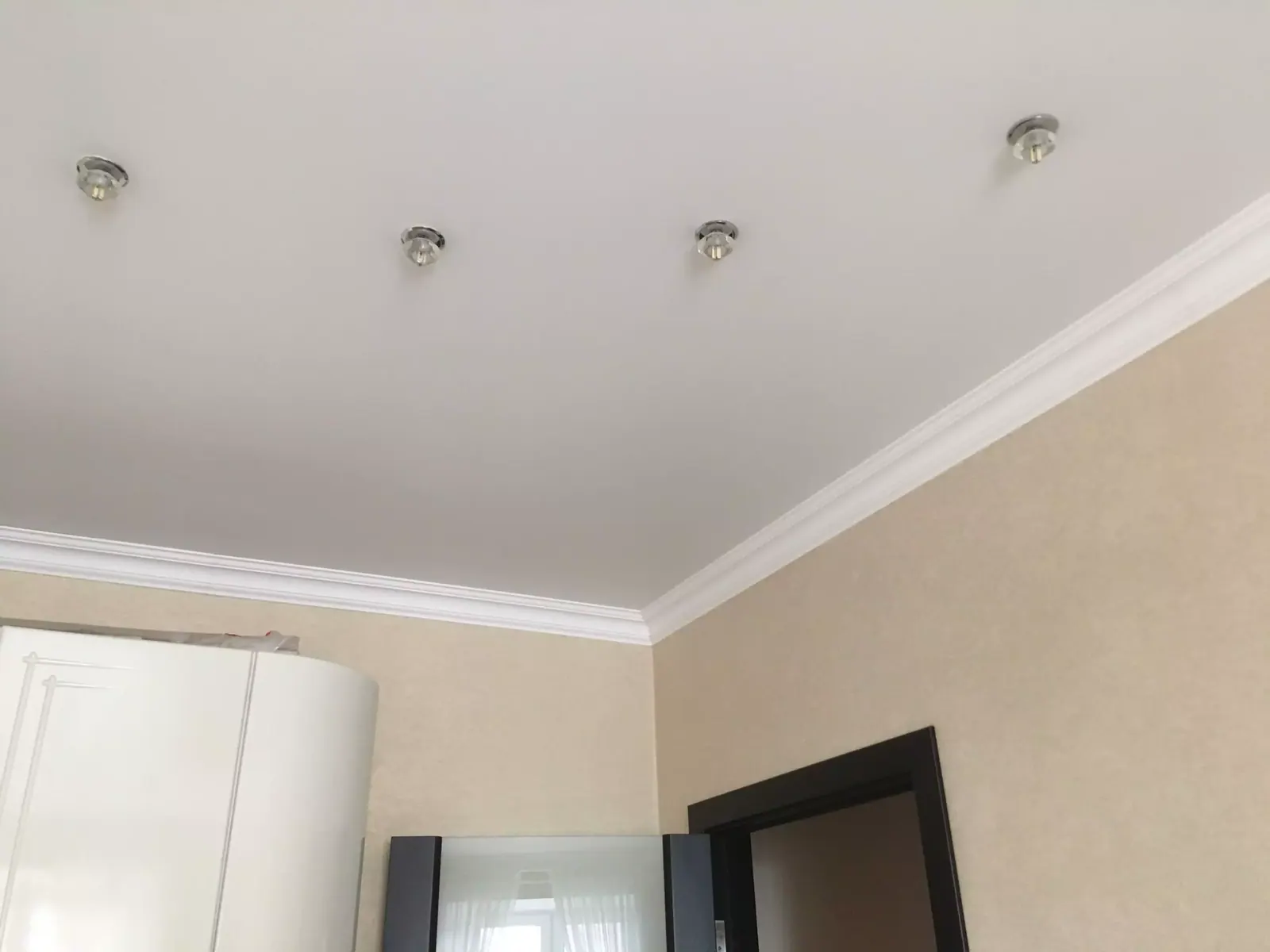 Матовый натяжной потолок в квартиру — Жуковский, Гудкова, 3Б, фото 1